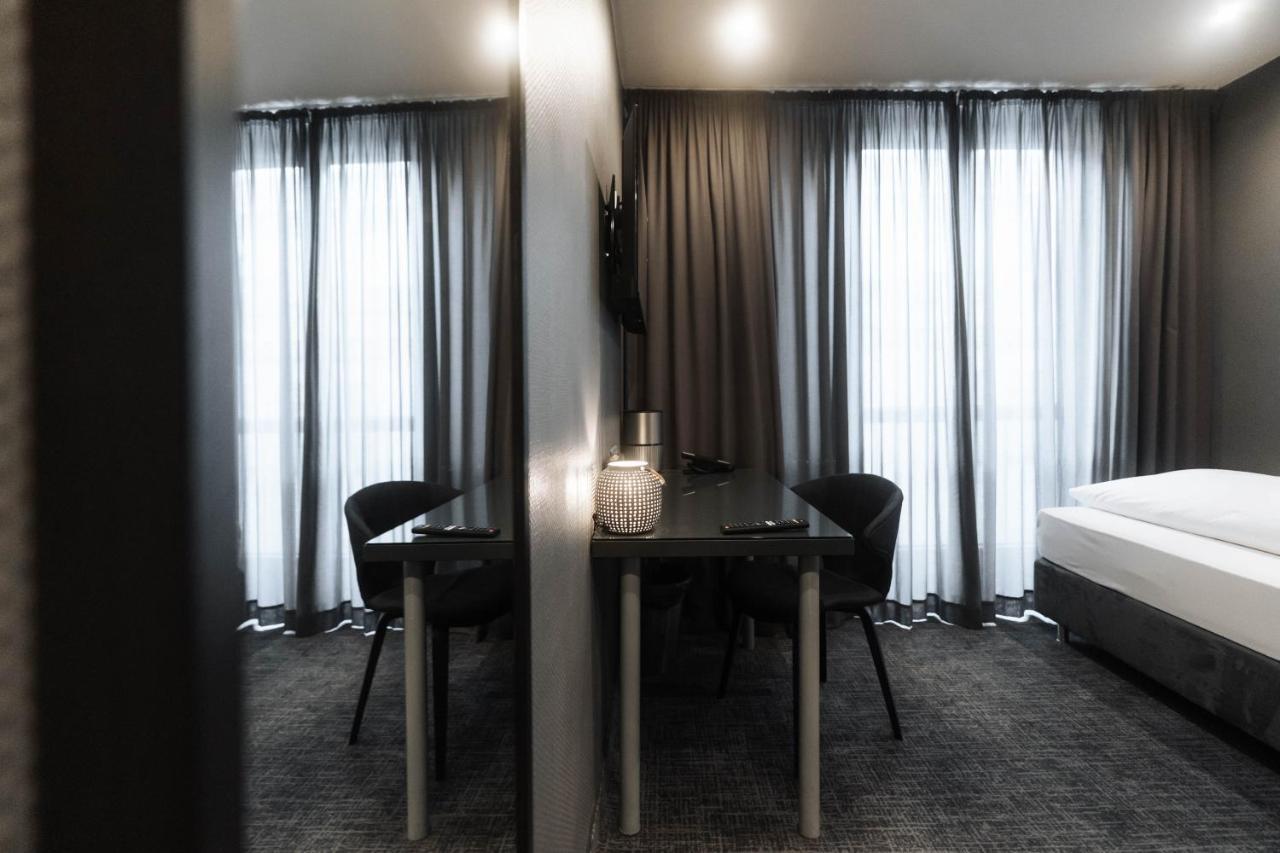 Am Augustinerplatz 4* Köln
